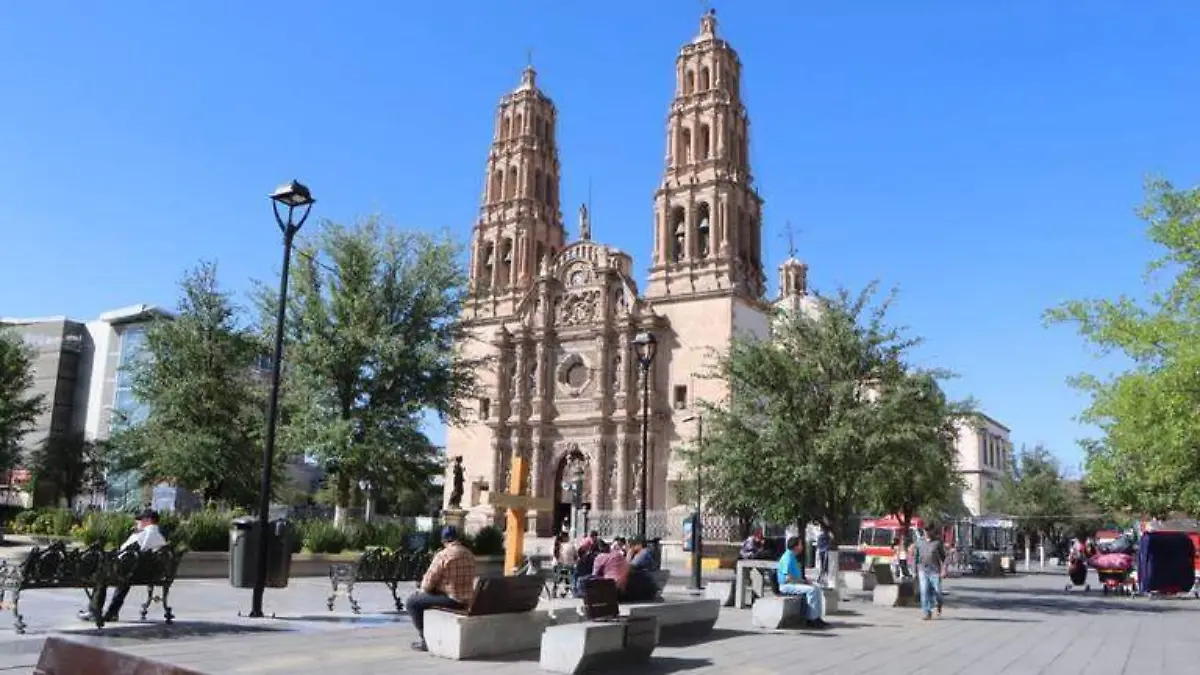 clima catedral centro soleado calor